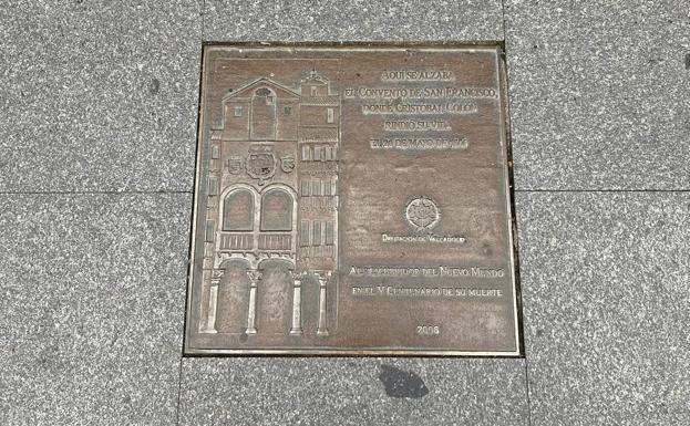 La fachada del teatro Zorrilla, que antaño fue el convento de San Francisco