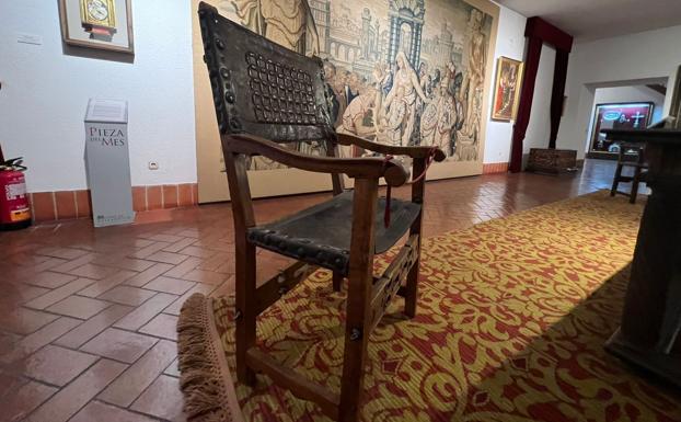 El sillón del diablo, en el palacio Fabio Nelli de Valladolid