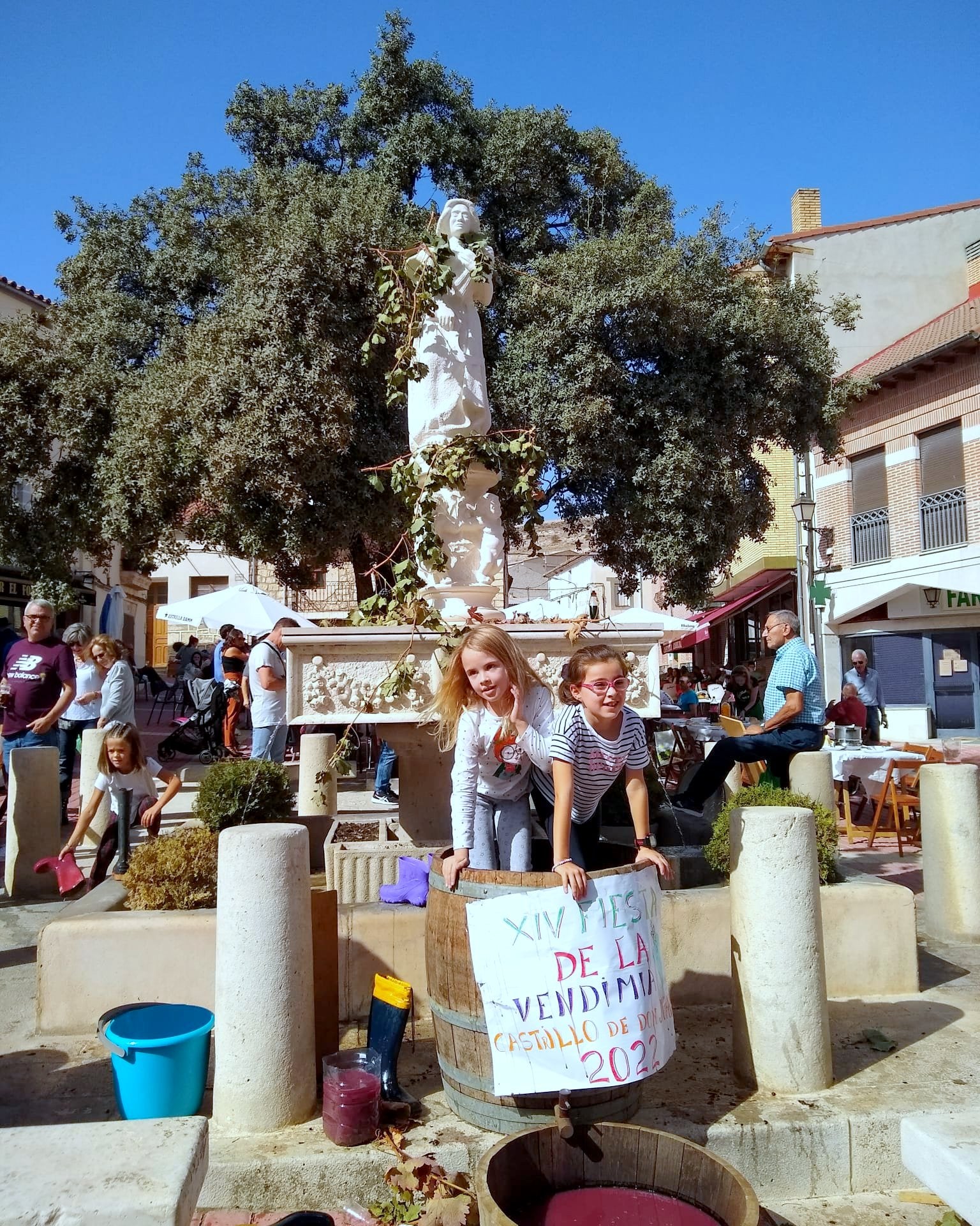 Castrillo de Don Juan se vuelca con la XIV Fiesta de la Vendimia