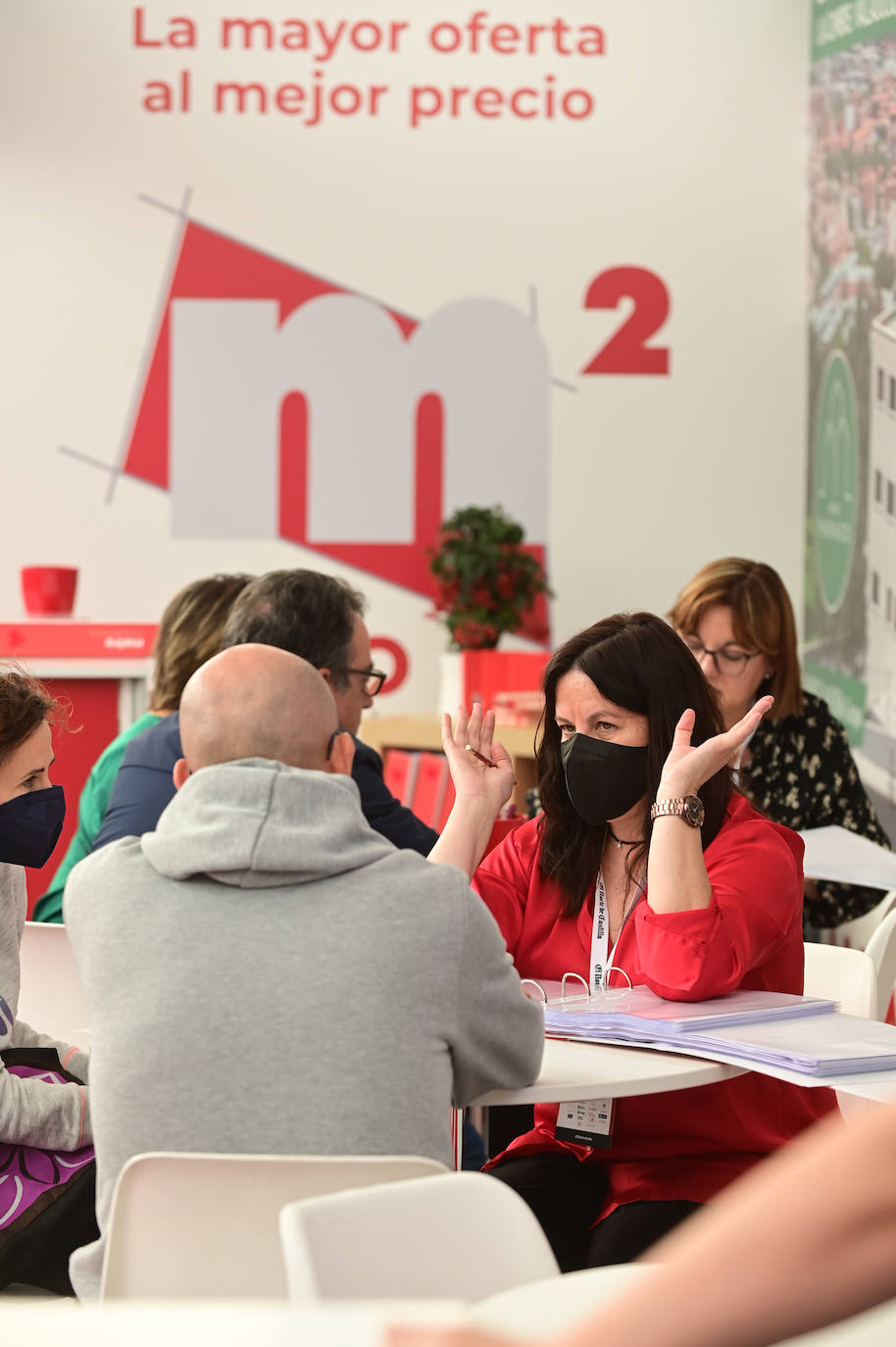 Fotos: Jornada del sábado en la Feria Inmobiliaria de Valladolid (FIVA) 2022 (2/2)