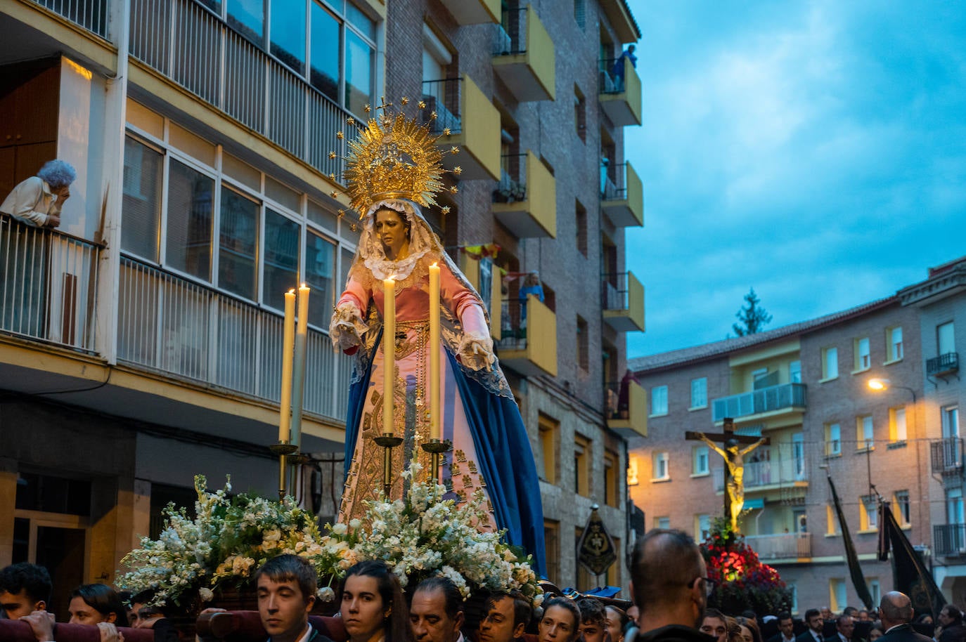 Fotos: La cofradía de la Vera Cruz está de cumpleaños