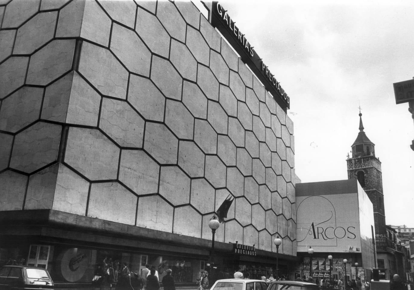 Edificio de Galerías Preciados en el centro de Valladolid. 