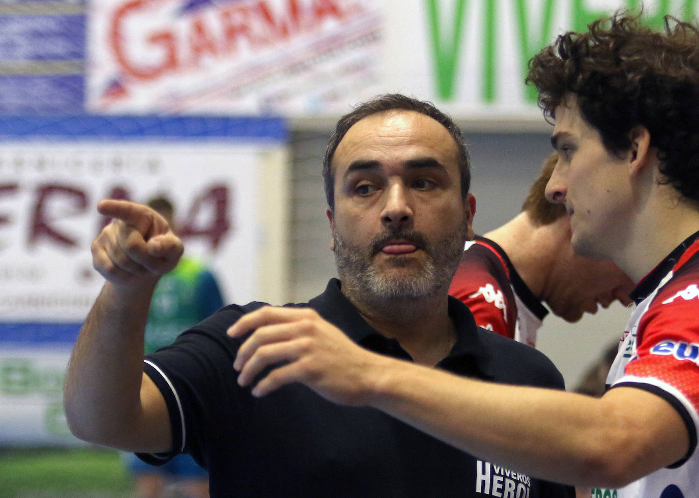 Partido entre el Balonmano Nava y el Kasa Boadilla. 