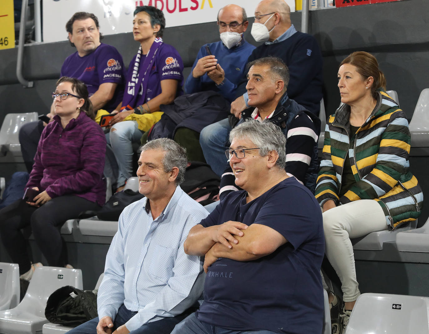 Fotos: Búscate en el Pabellón en el partido Zunder Palencia-Andorra