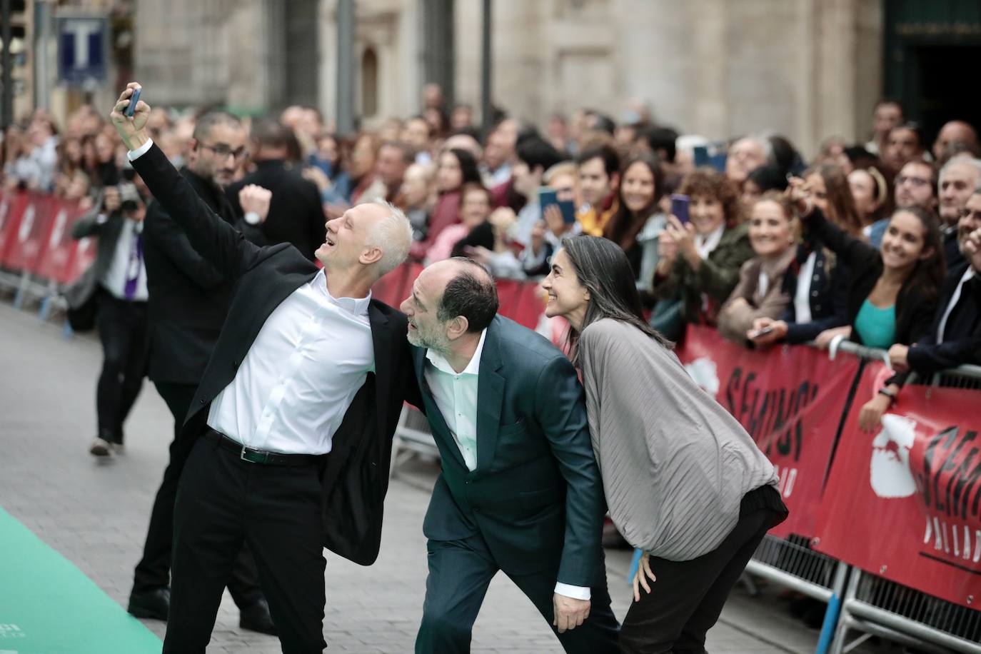 Fotos: Alfombra verde en la clausura de la Seminci 2022 (4/4)