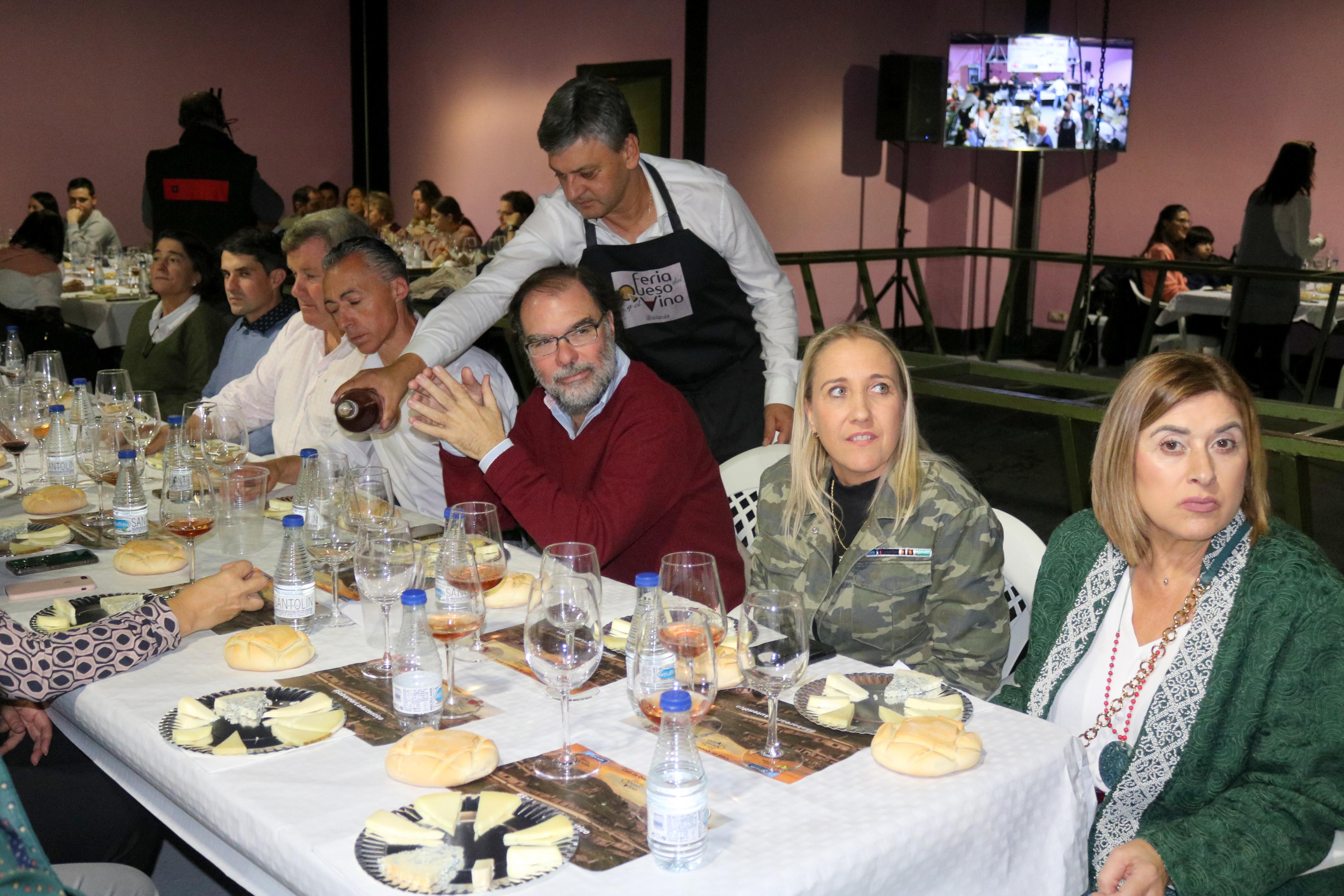 Baltanás celebró una multitudinaria feria del queso y el vino