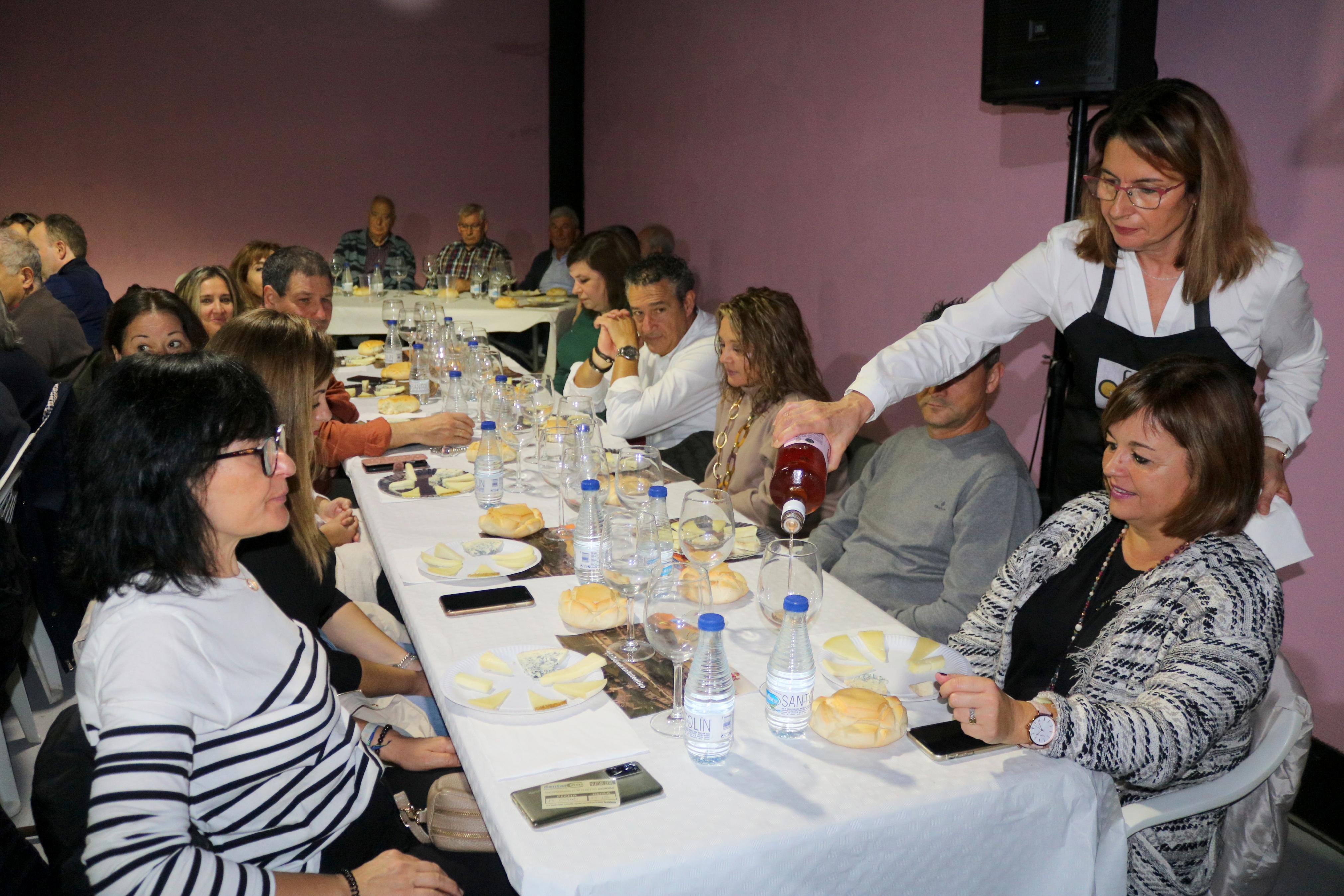 Baltanás celebró una multitudinaria feria del queso y el vino