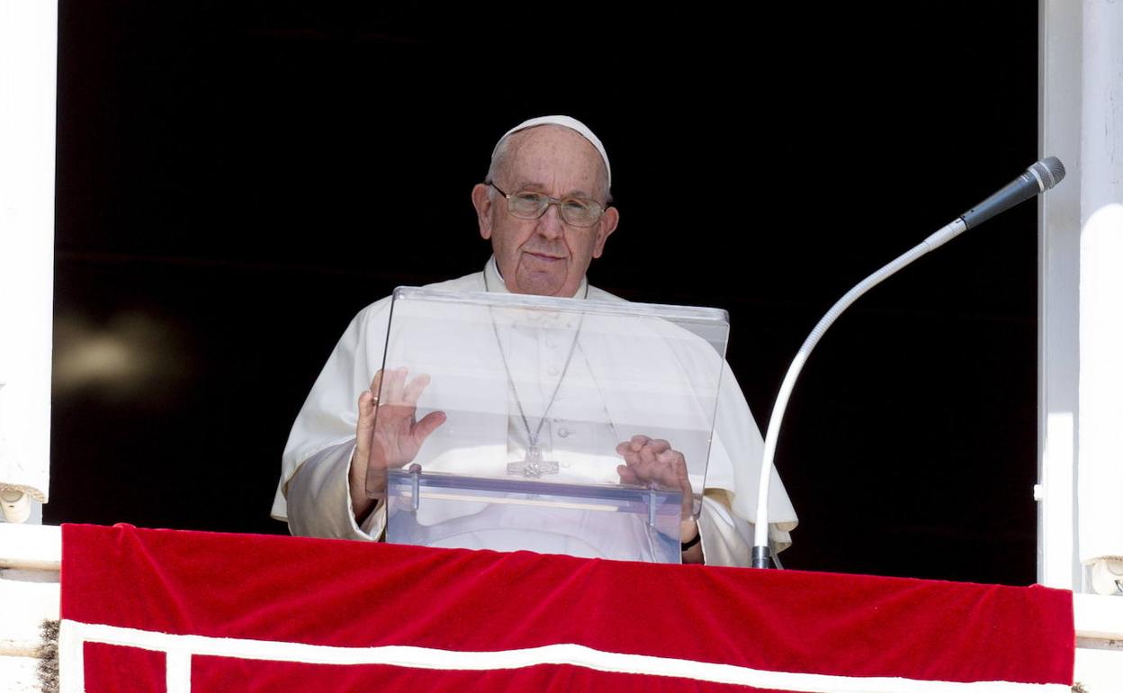 Francisco, en un momento del rezo del Ángelus el 2 de octubre.