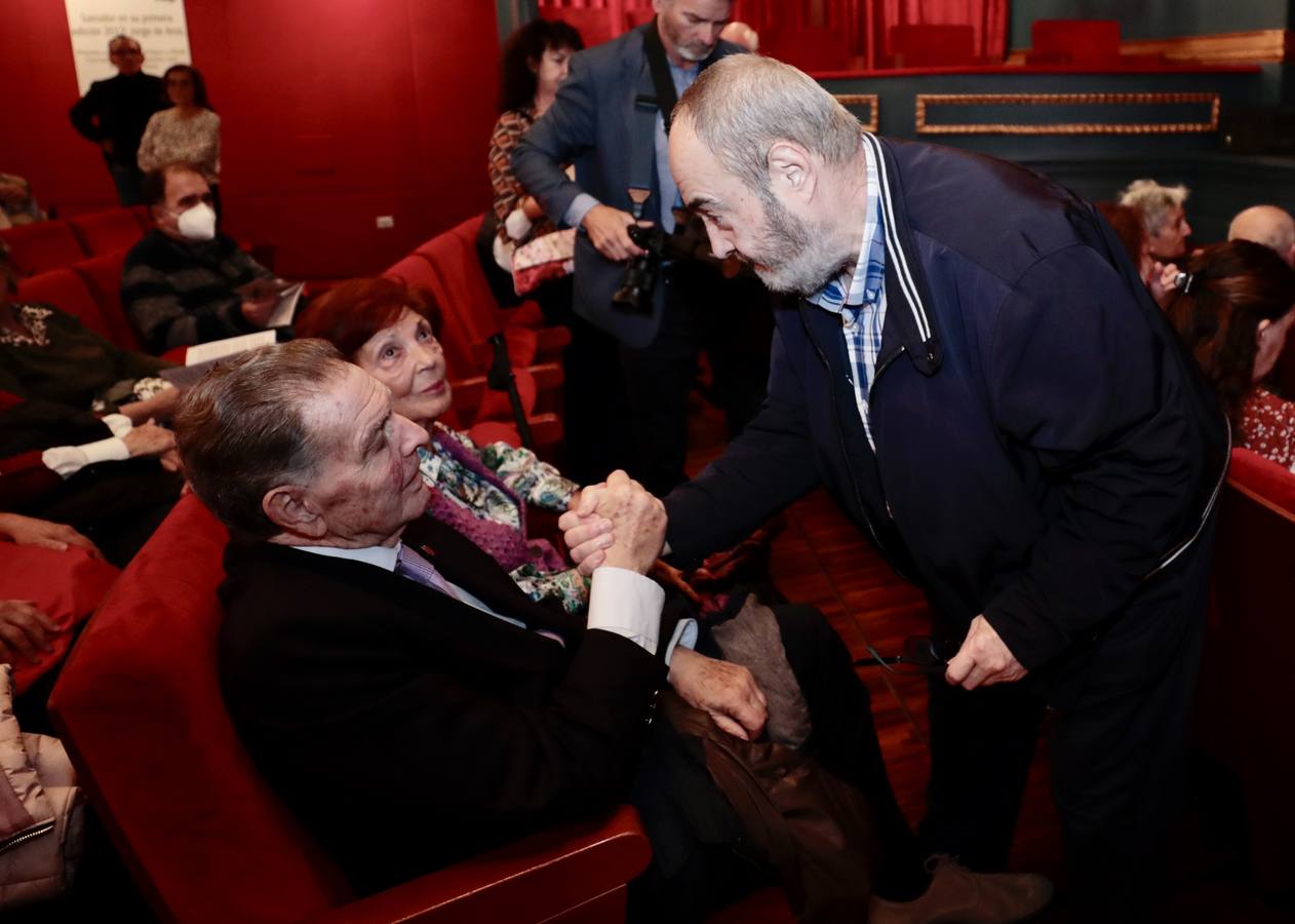 Fotos: El periodista, escritor y actor Ángel María de Pablos ya tiene su butaca en el Teatro Zorrilla de Valladolid