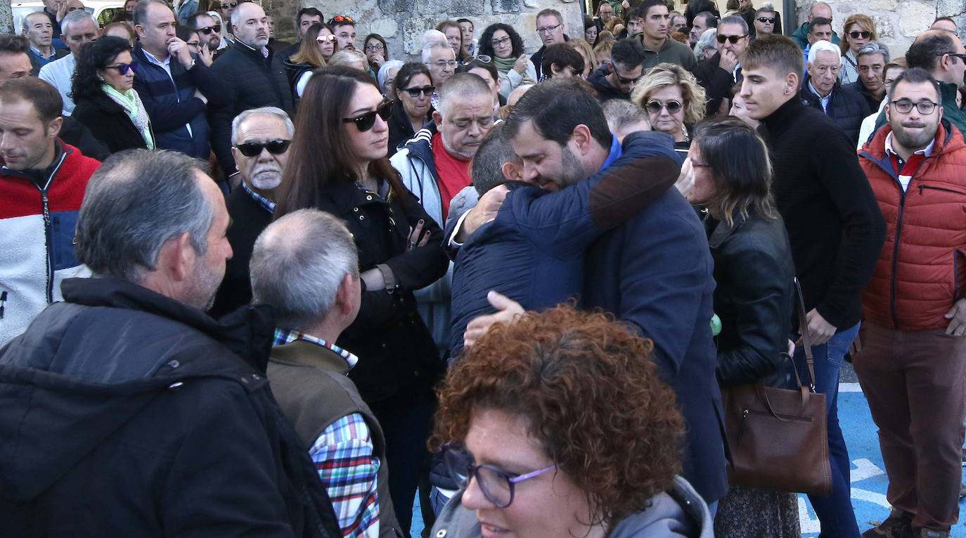 Funeral de Olivia en Torrecaballeros. 