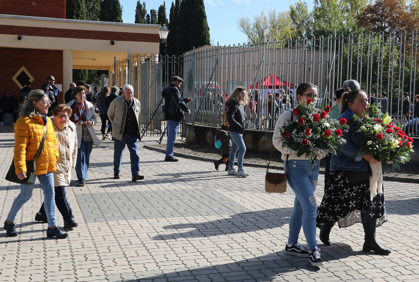 Fotos: Palencia recuerda a sus difuntos en Todos los Santos