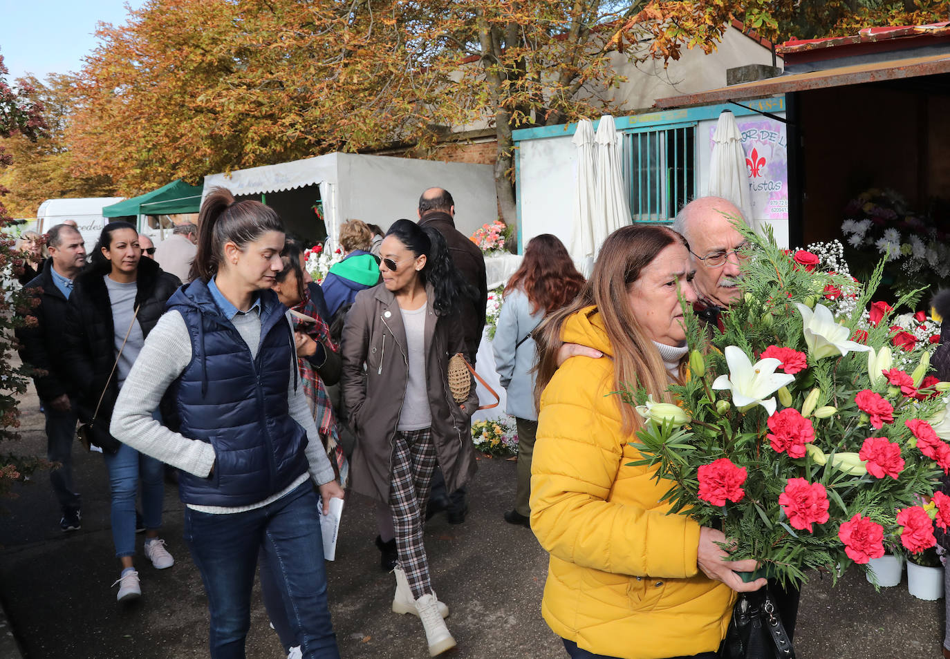 Fotos: Palencia recuerda a sus difuntos en Todos los Santos