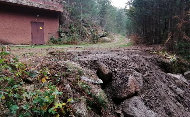 La CHD destruye una captación «ilegal» de agua para hacer nieve artificial en Navacerrada 