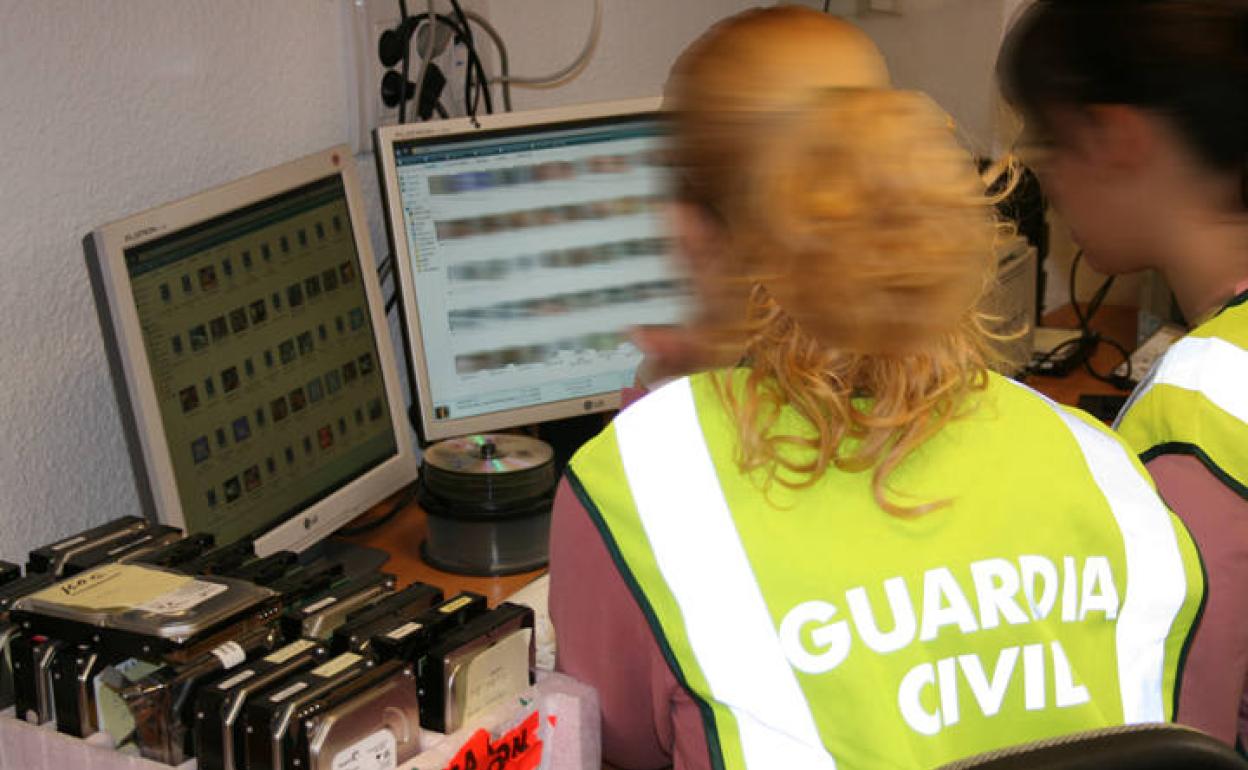 Agentes de la Guardia Civil. 