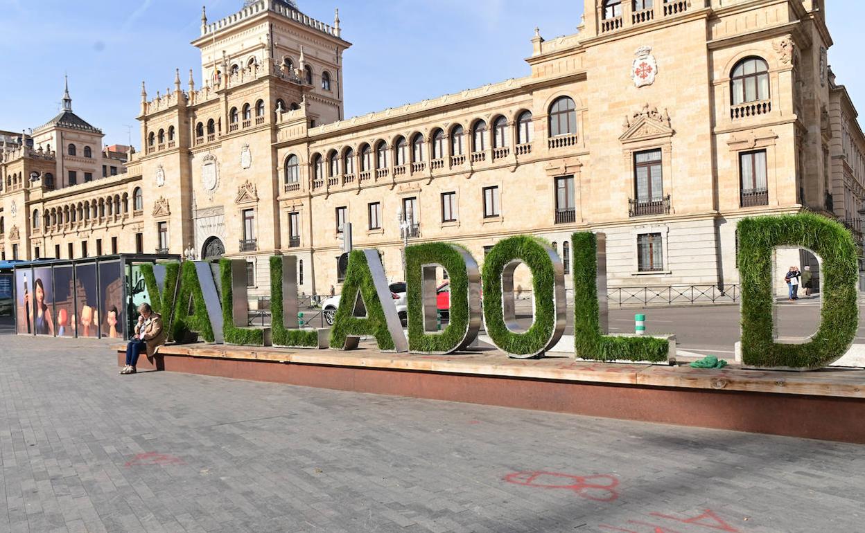 El letrero con el nombre de Valladolid sin la 'i'. 