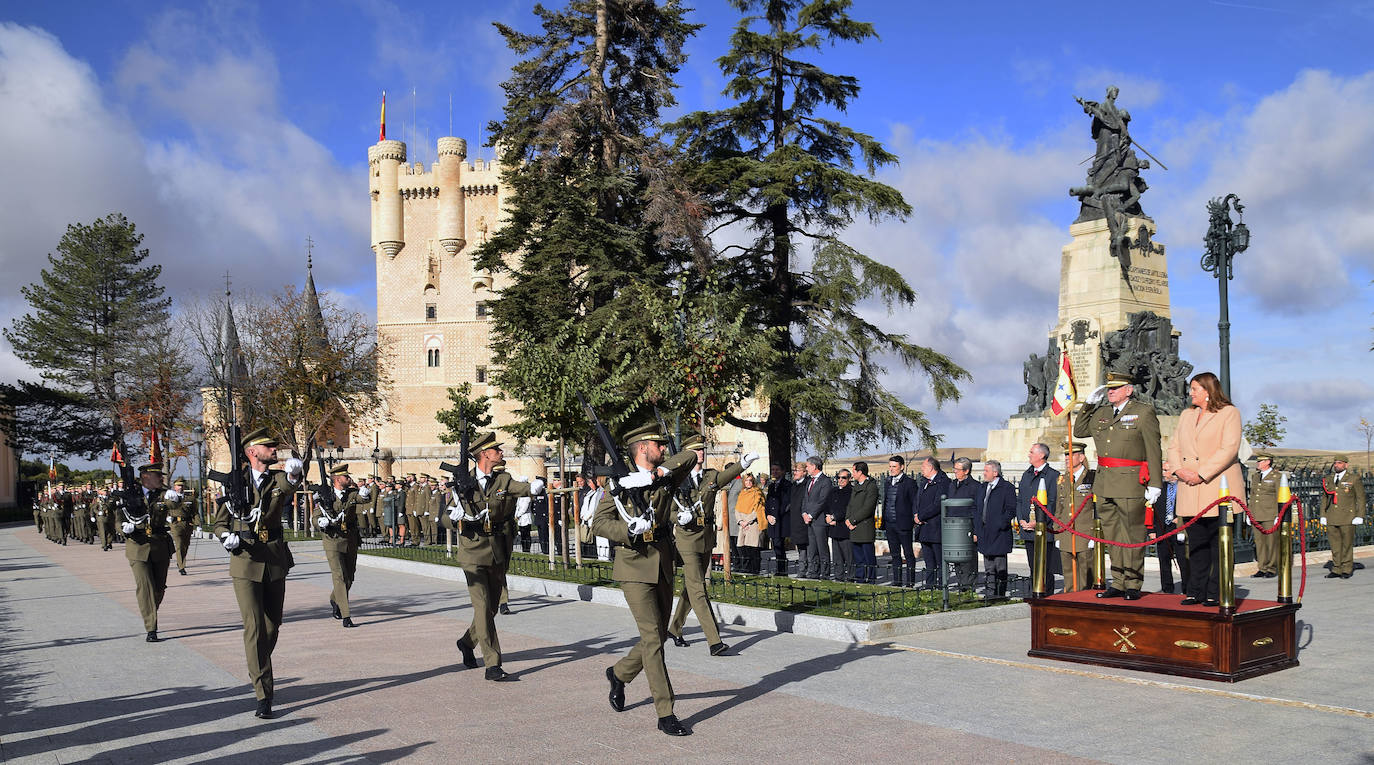 Inicio del curso de la Academia de Artillería de Segovia. 