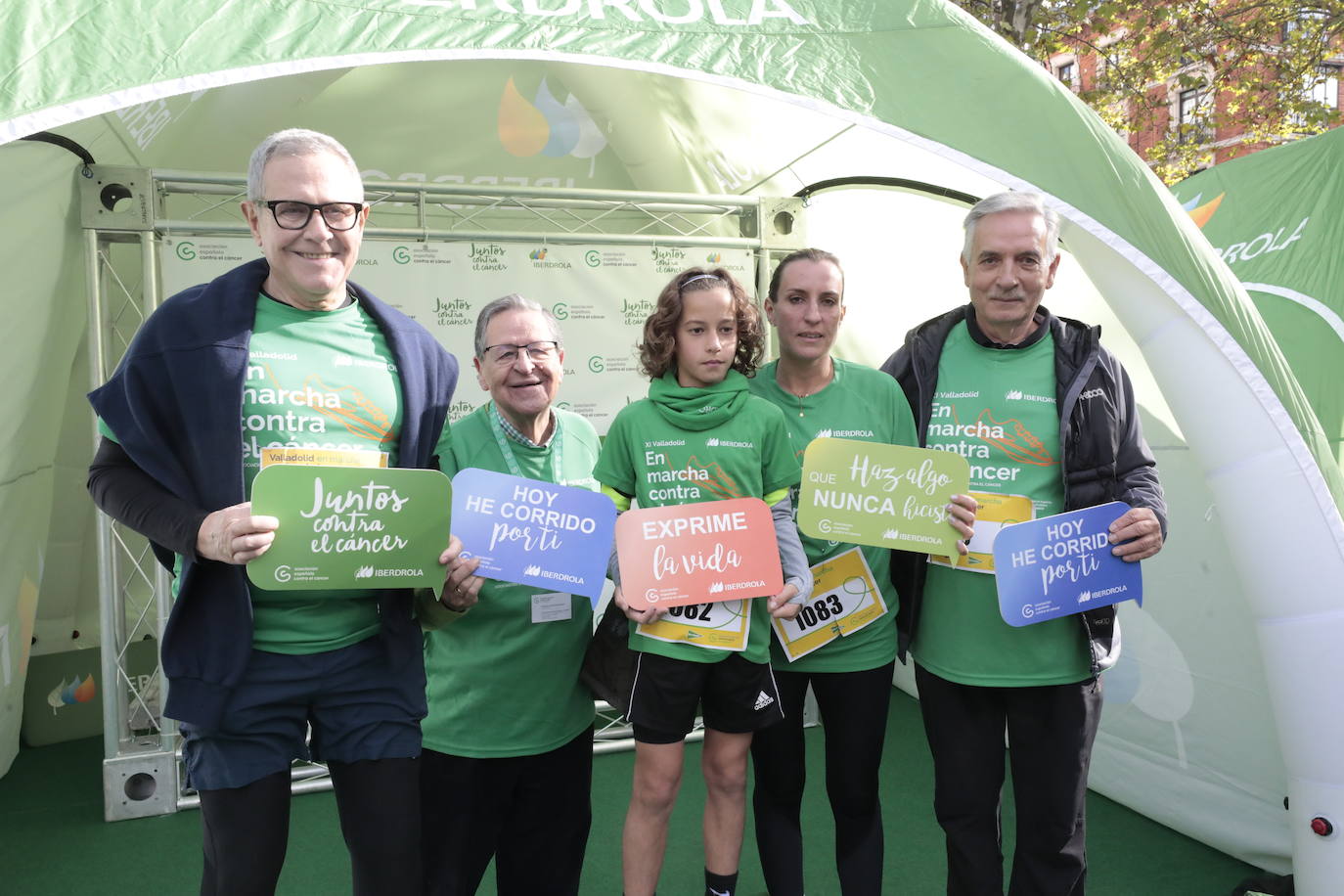 Fotos: La marcha contra el cáncer llena Valladolid de verde