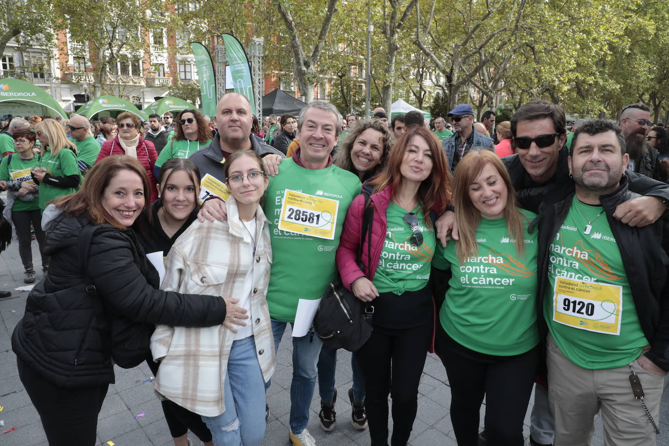 Fotos: La marcha contra el cáncer llena Valladolid de verde