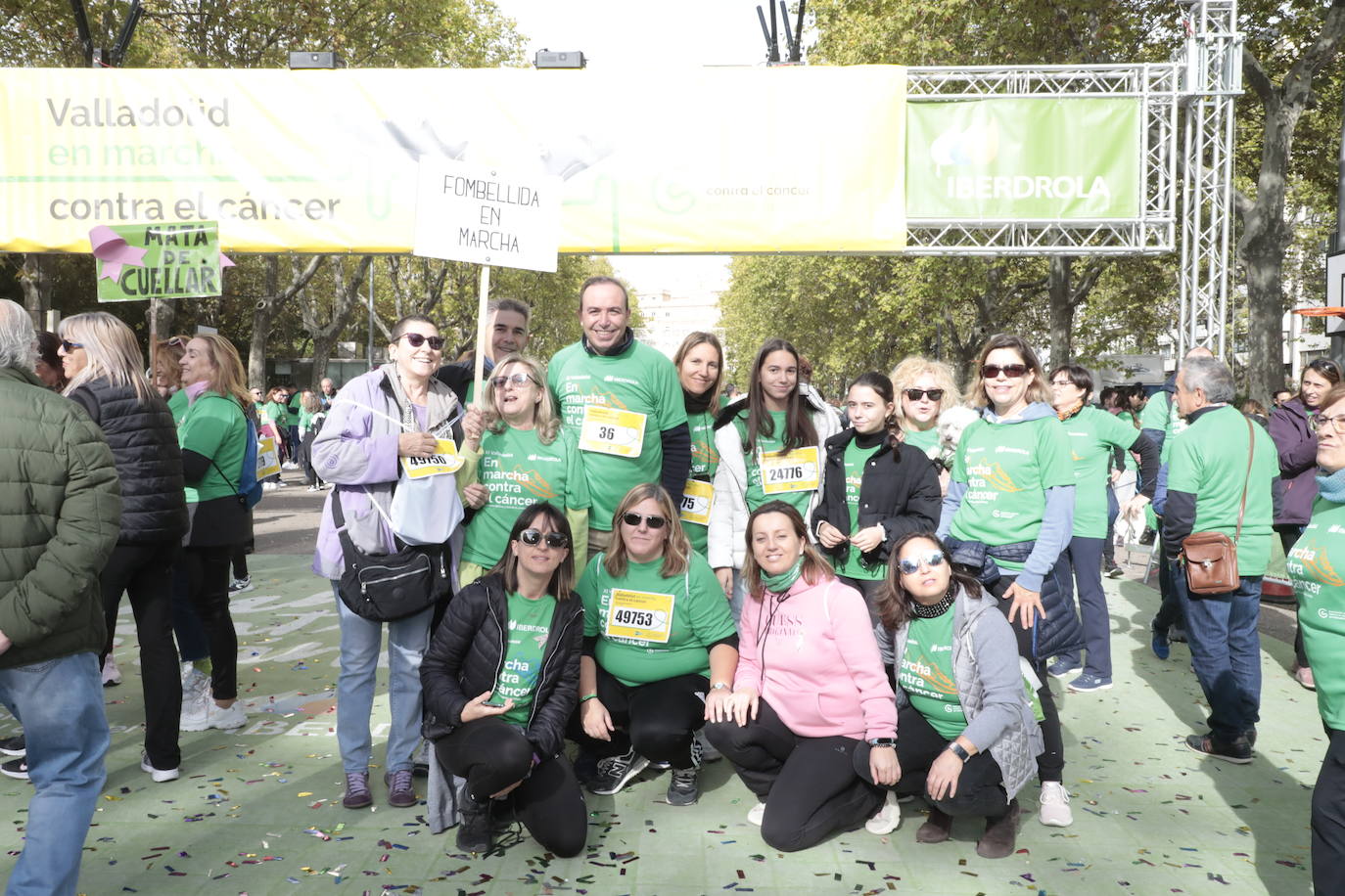 Fotos: La marcha contra el cáncer llena Valladolid de verde