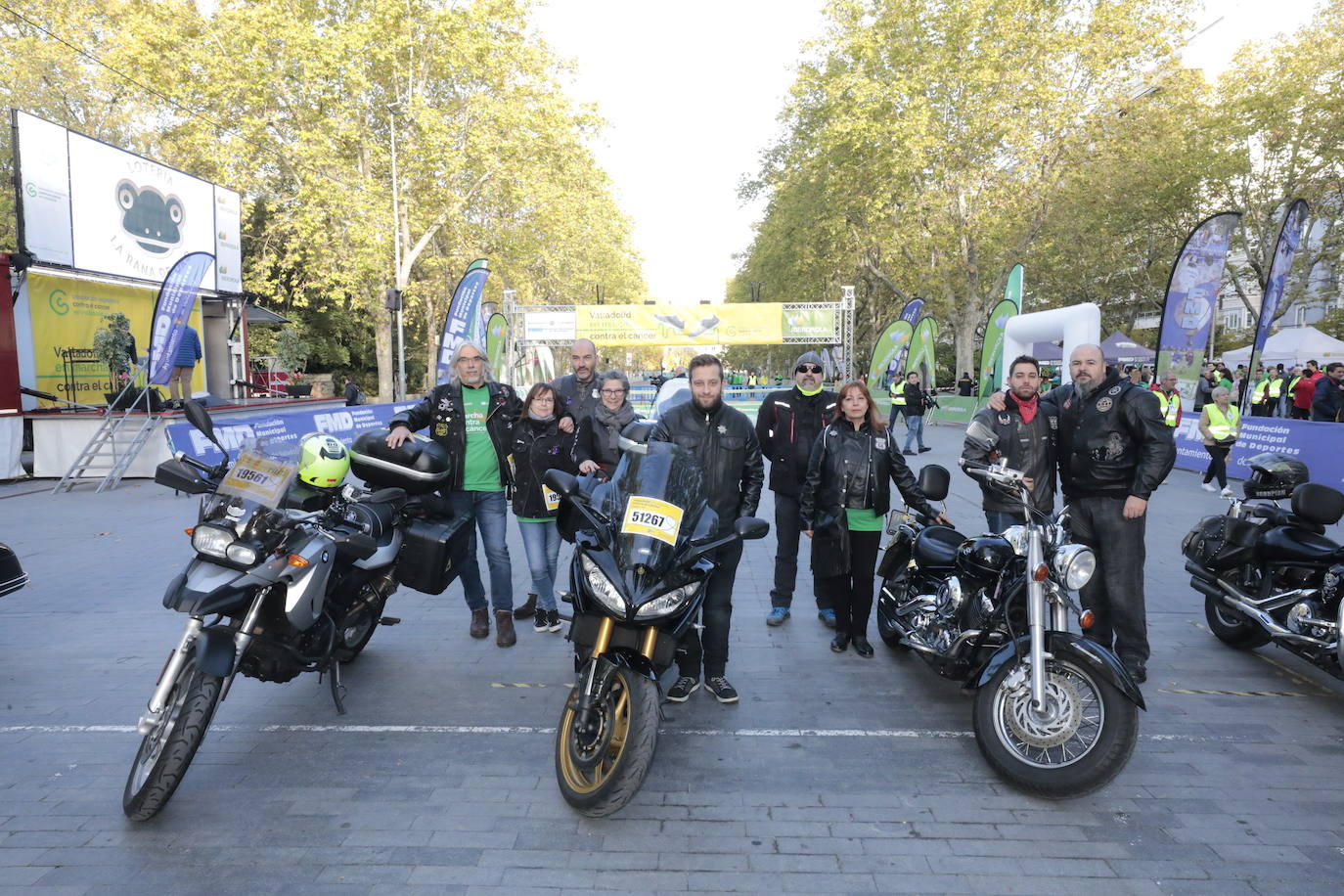 Fotos: La marcha contra el cáncer llena Valladolid de verde