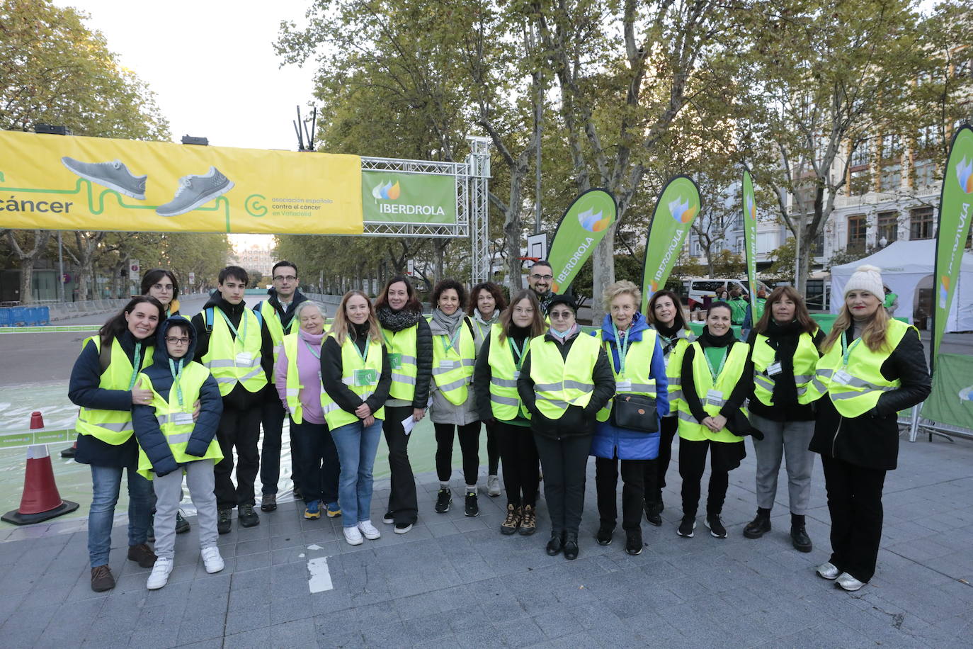 Fotos: La marcha contra el cáncer llena Valladolid de verde