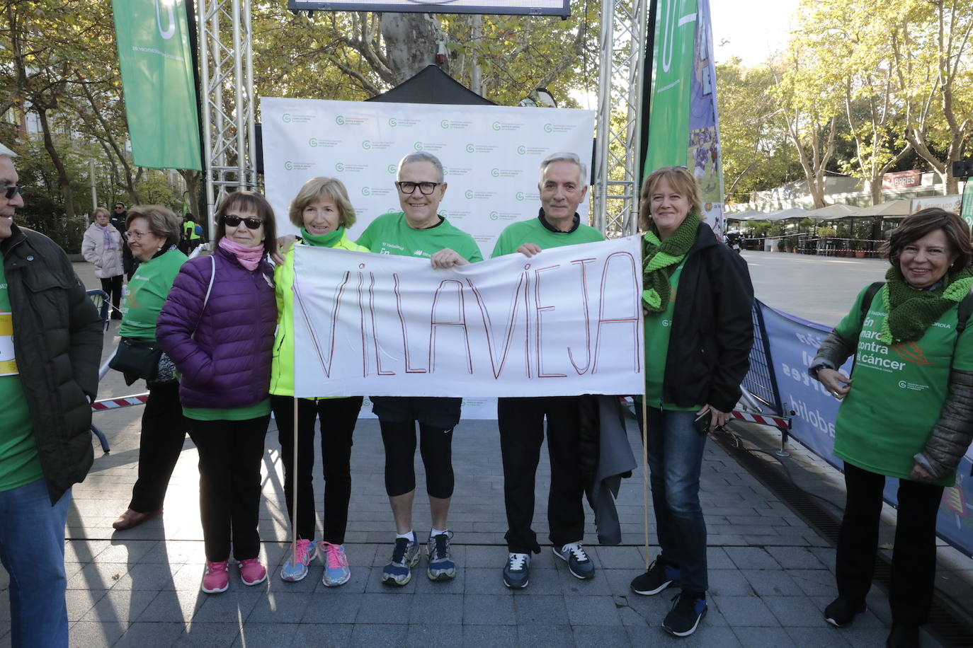 Fotos: La marcha contra el cáncer llena Valladolid de verde