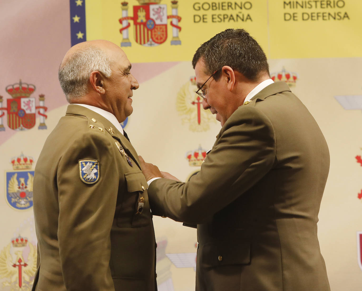 Fotos: Premios y condecoraciones de la Subdelegación de Defensa en Palencia