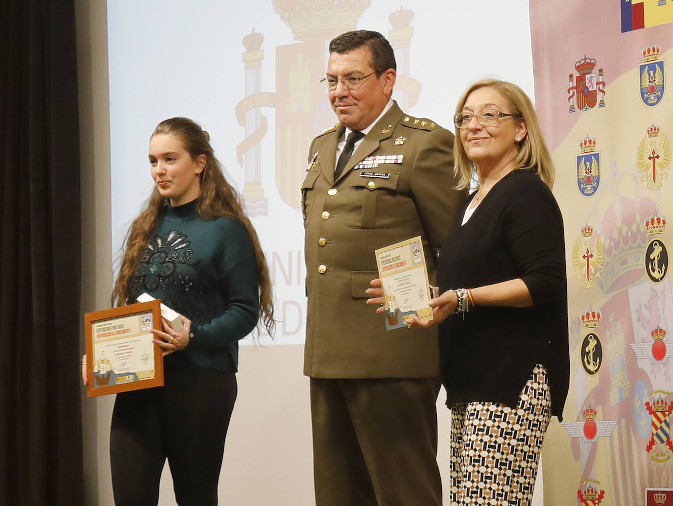 Fotos: Premios y condecoraciones de la Subdelegación de Defensa en Palencia