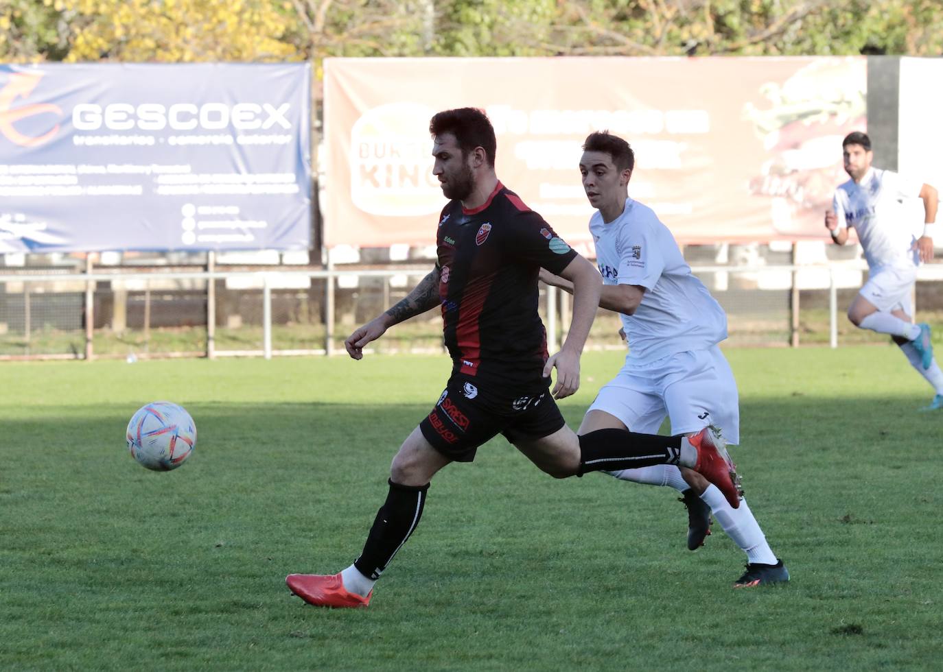 Fotos: El Laguna sale victorioso ante el Ribert