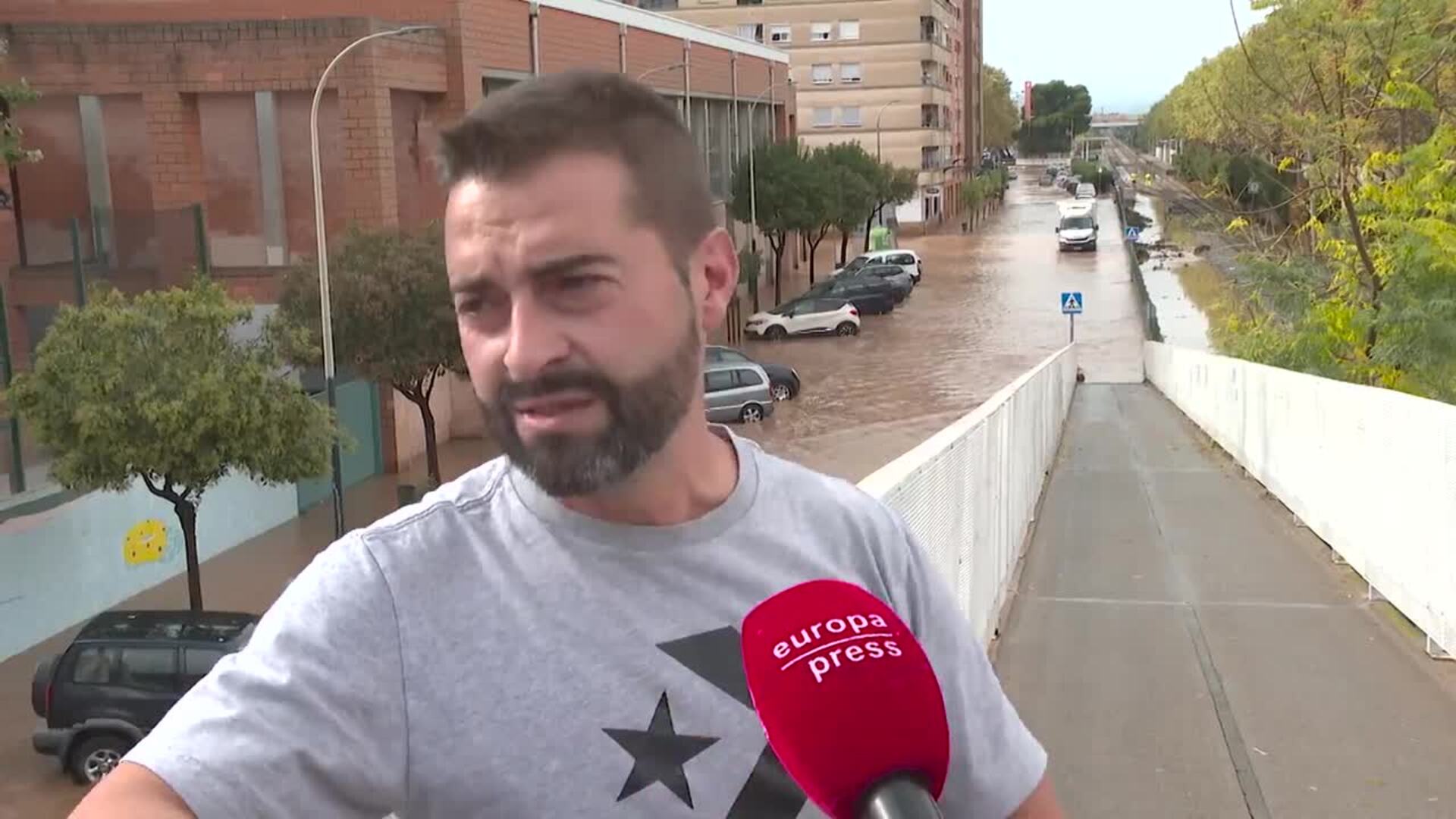 Se desborda el barranco de Aldaia en València por las lluvias