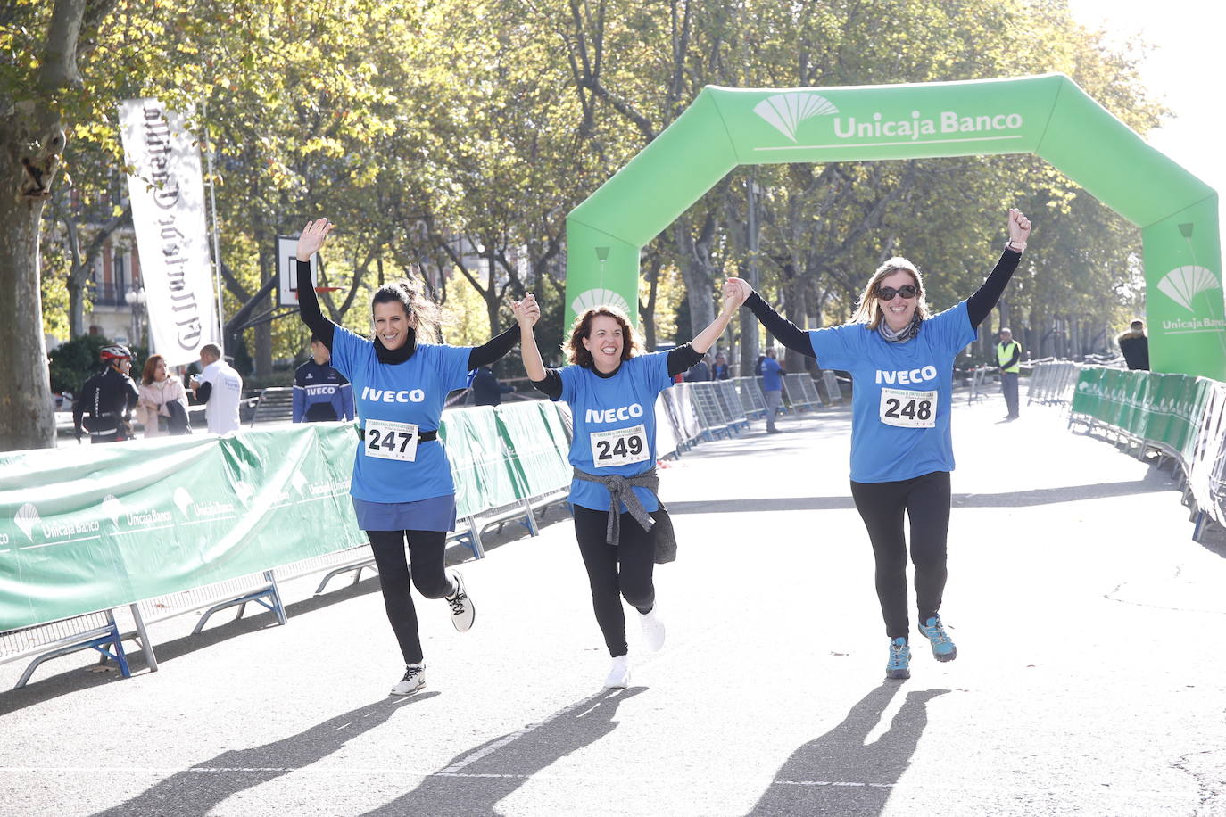 Fotos: Equipos participantes en la VI Carrera de Empresas (3/5)