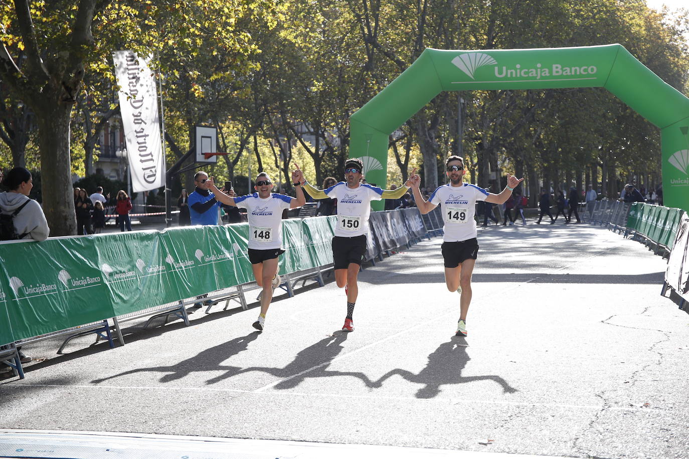 Fotos: Equipos participantes en la VI Carrera de Empresas (4/5)