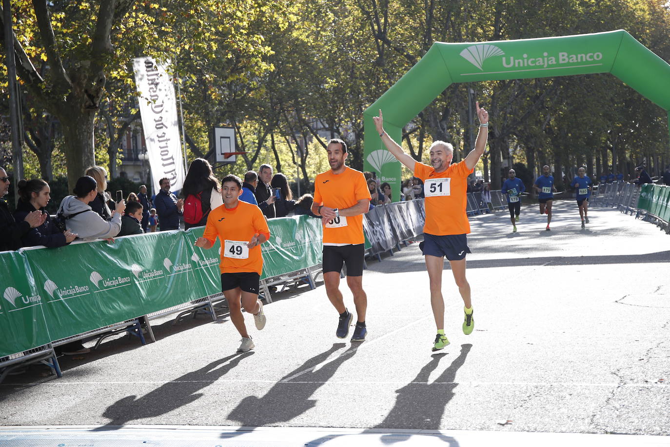 Fotos: Equipos participantes en la VI Carrera de Empresas (4/5)