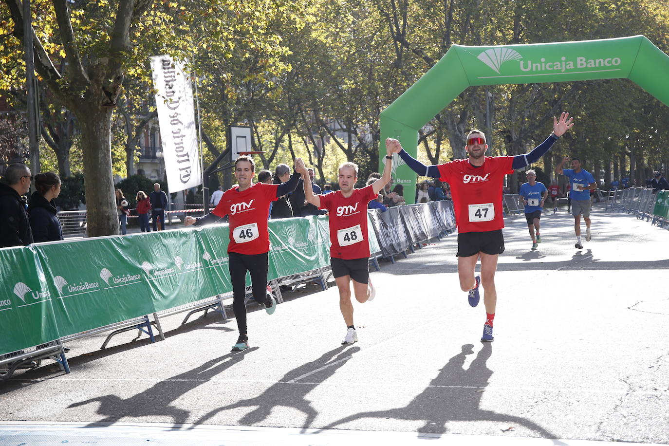 Fotos: Equipos participantes en la VI Carrera de Empresas (4/5)