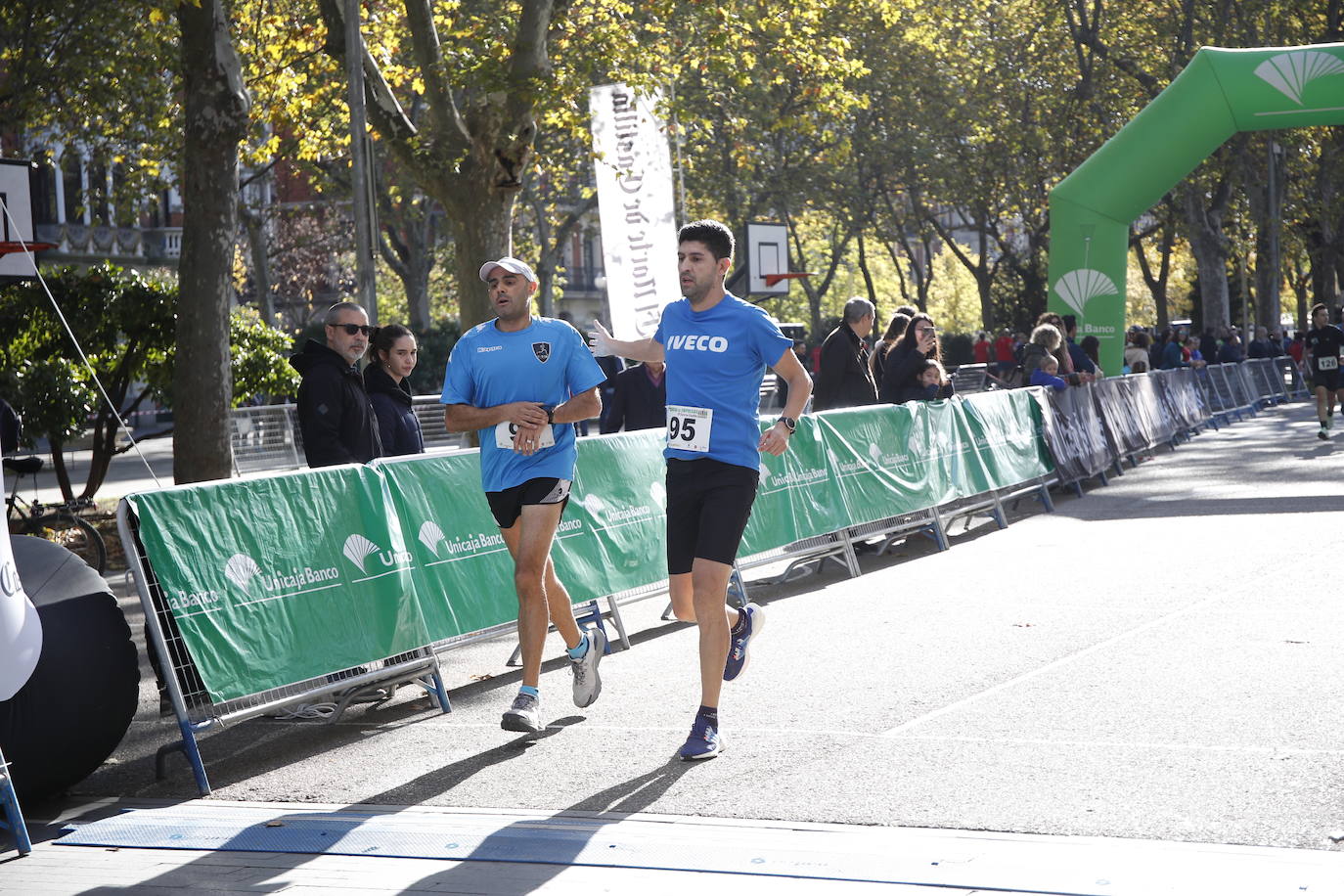 Fotos: Equipos participantes en la VI Carrera de Empresas (4/5)