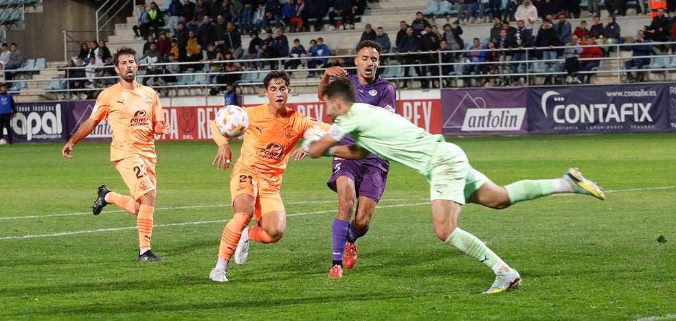 Palencia Cristo Atlético 0 - 2 UD Ibiza