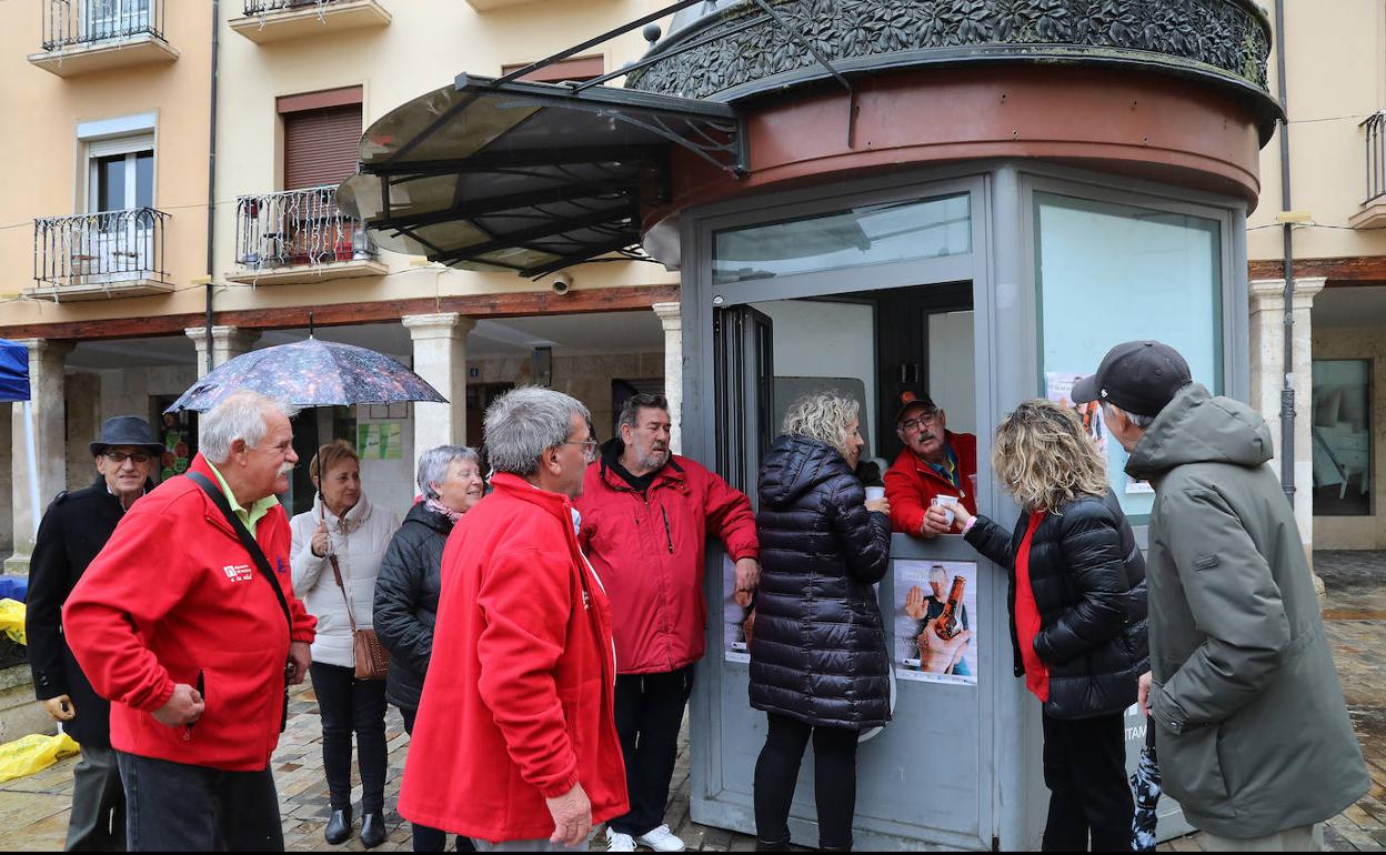 Punto de información en la Plaza Mayor en el Día sin Alcohol. 