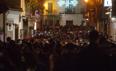 Cientos de personas celebran la Tardebuena en la Calle de los Bares