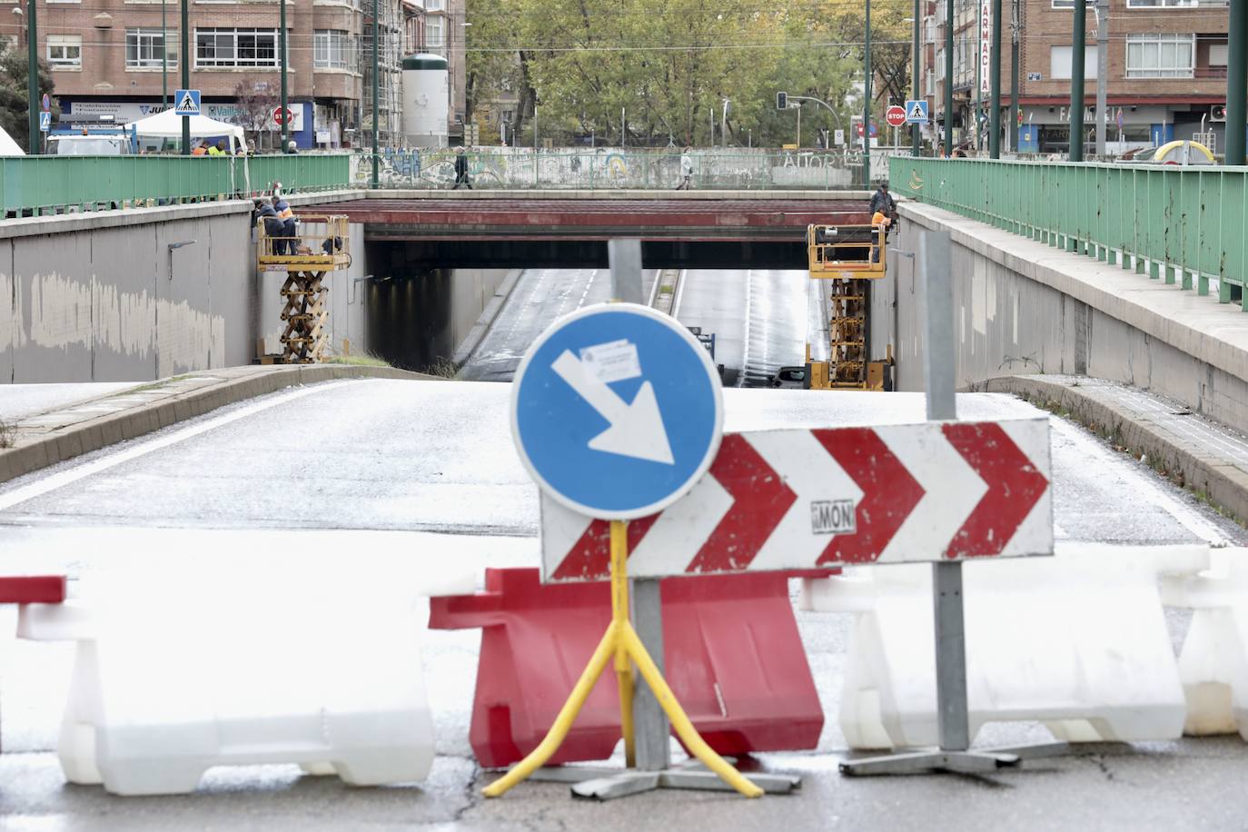 Fotos: Cortes de tráfico en el túnel de la Circular en su acceso por San Isidro por obras