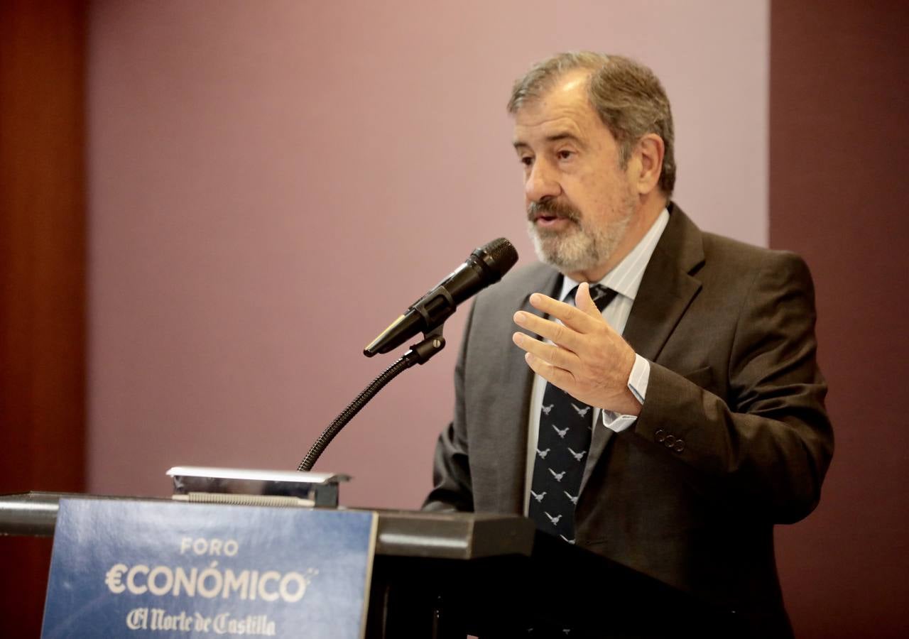 Fotos: Ignacio Marco-Gardoqui, en el Foro Económico de El Norte