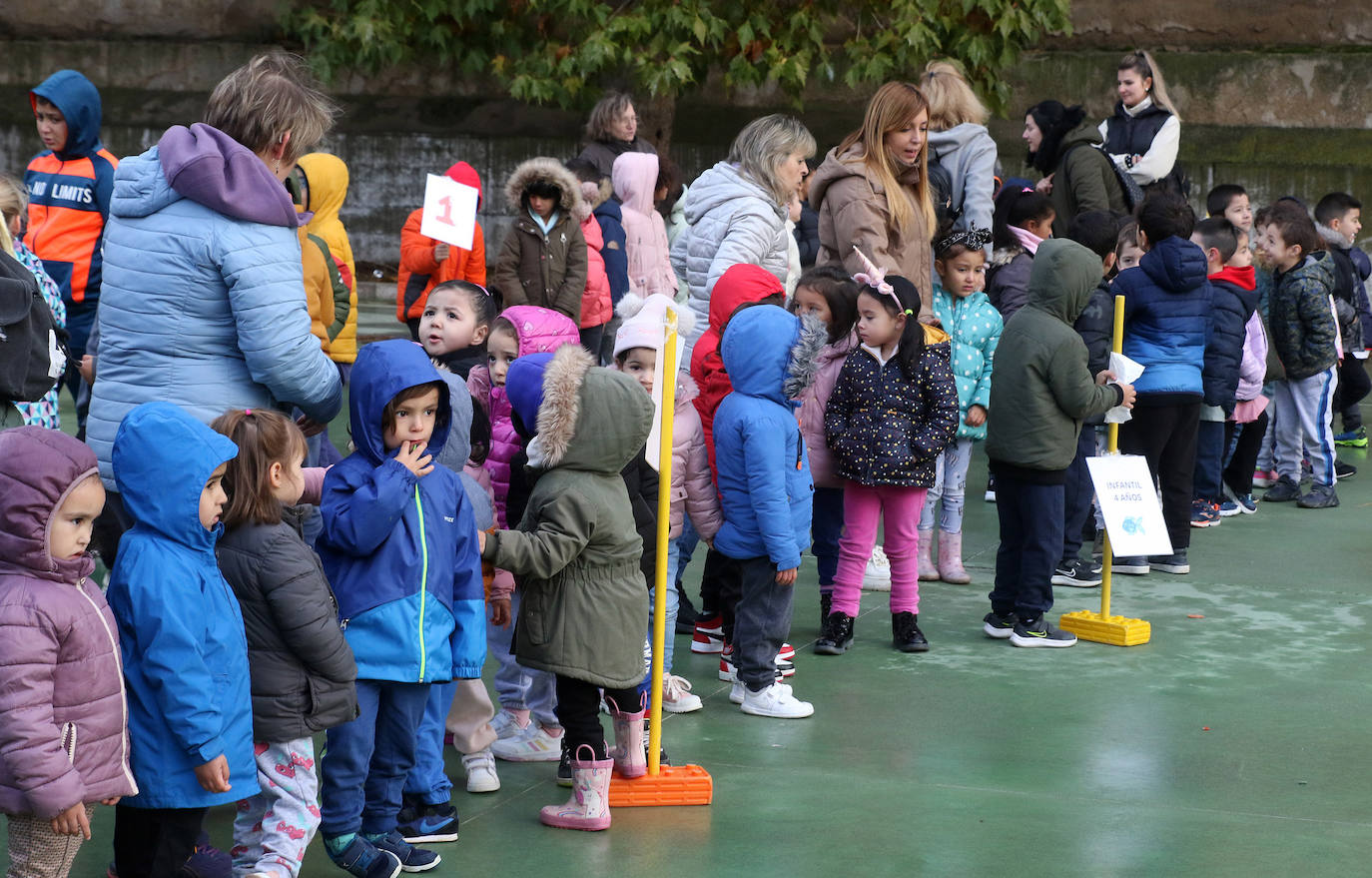 Actos contra la violencia machista en el IES Giner de los Ríos y Colegio San José.