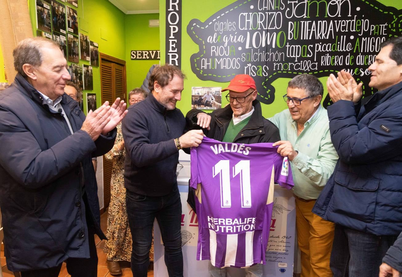 Fotos: Los veteranos del Real Valladolid rinden homenaje a &#039;Fiú&#039; Valdés