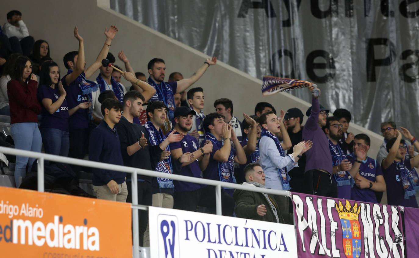 Fotos: La afición del Zunder Palencai no falla