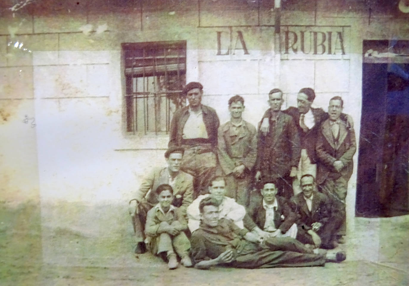 Fotos: Las fotos del álbum de recuerdos de la bodega &#039;Hermógenes&#039; de Valladolid