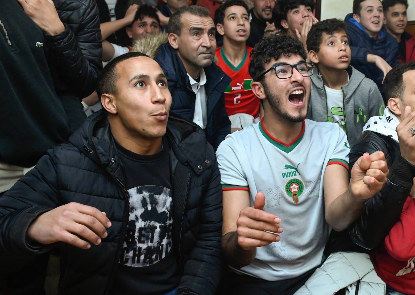 Fotos: Celebración en el barrio de Delicias por la victoria de Marruecos