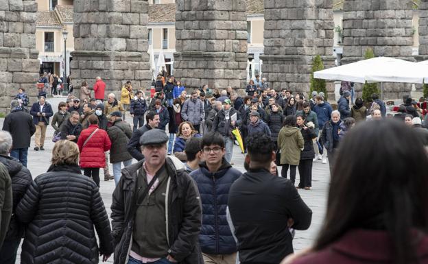 La hostelería confía en las reservas de última hora para redondear el puente