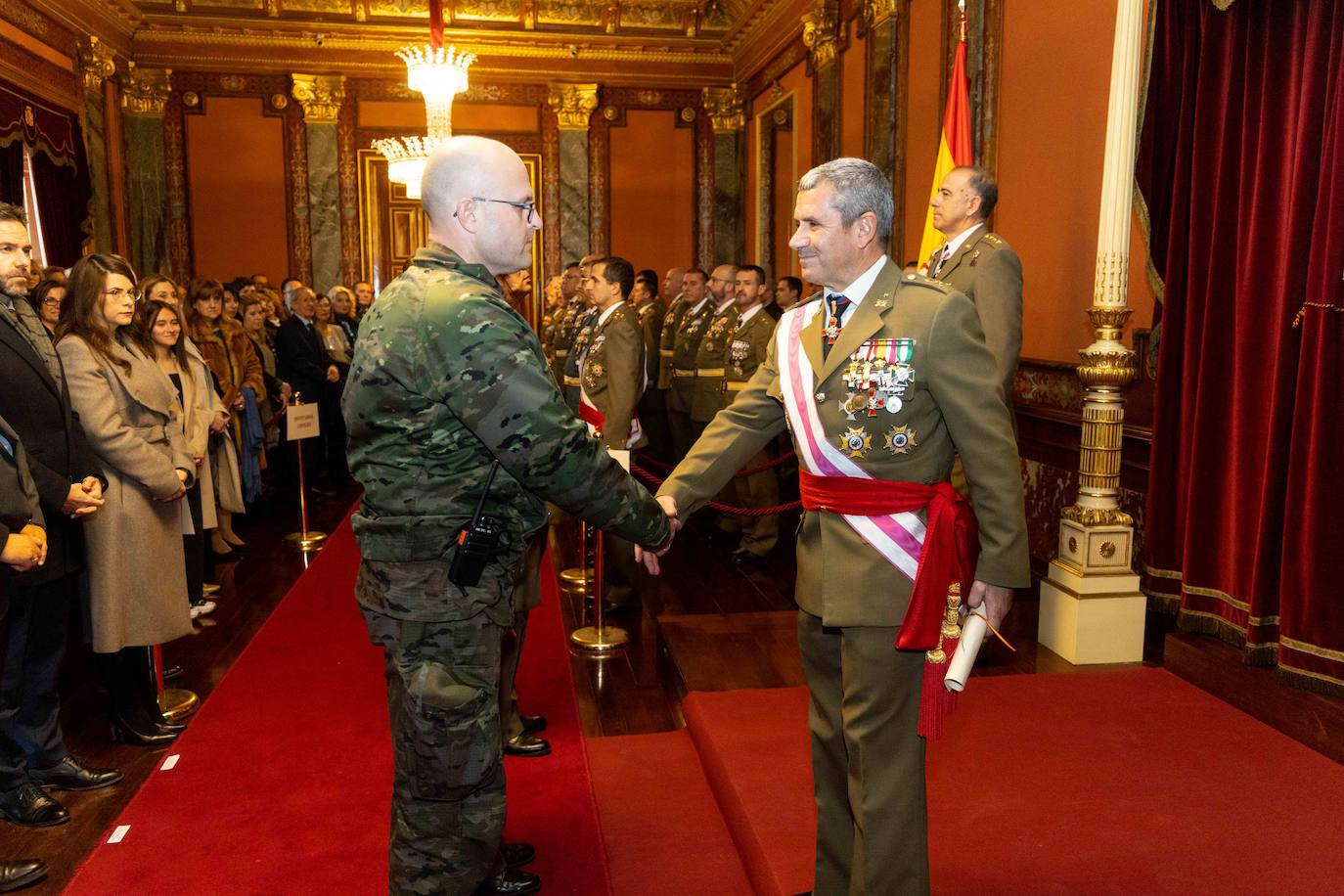 Fotos: Acto militar con motivo del Día de la Inmaculada en Valladolid