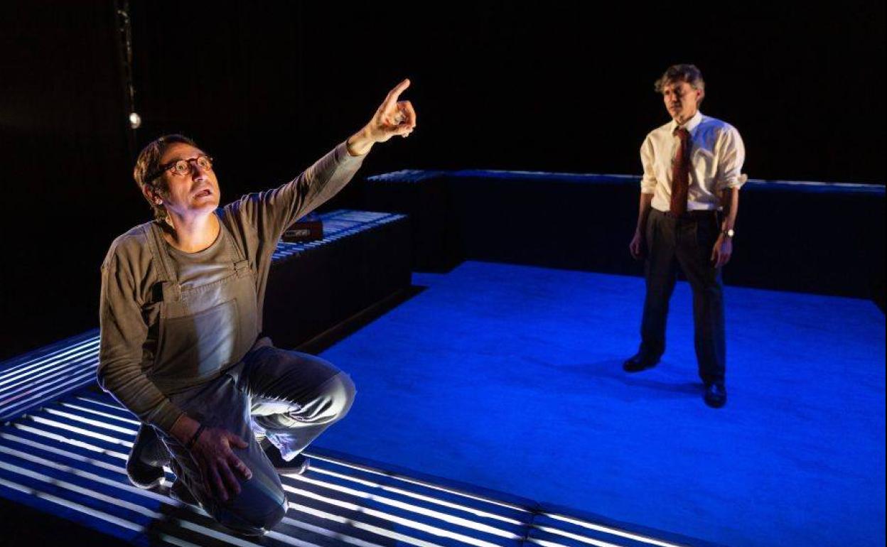 Carmelo Gómez, en el papel de Pacífico, comparte función con Miguel Hermoso. 