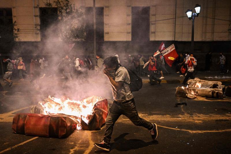 Un grupo de simpatizantes de Pedro Castillo durante las algaradas