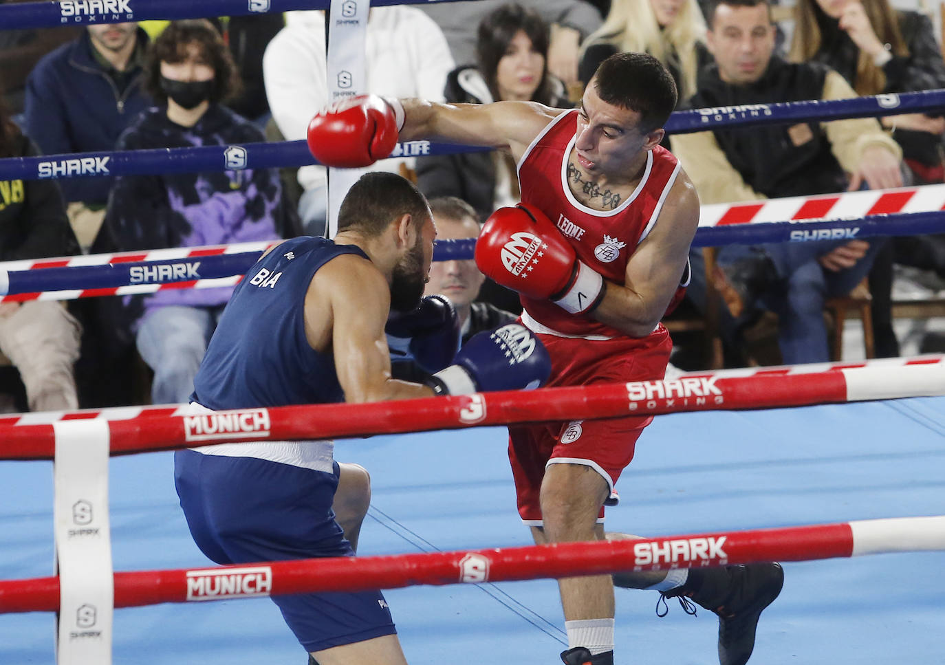 Fotos: Buena pegada en el Pabellón de Palencia